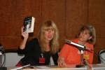 Guest of Honour Interview: Usch Kiausch (l.) und Leigh Kennedy